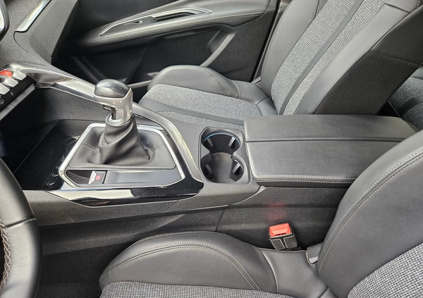 Peugeot 3008 cena 89900 przebieg: 77000, rok produkcji 2020 z Kozienice małe 254